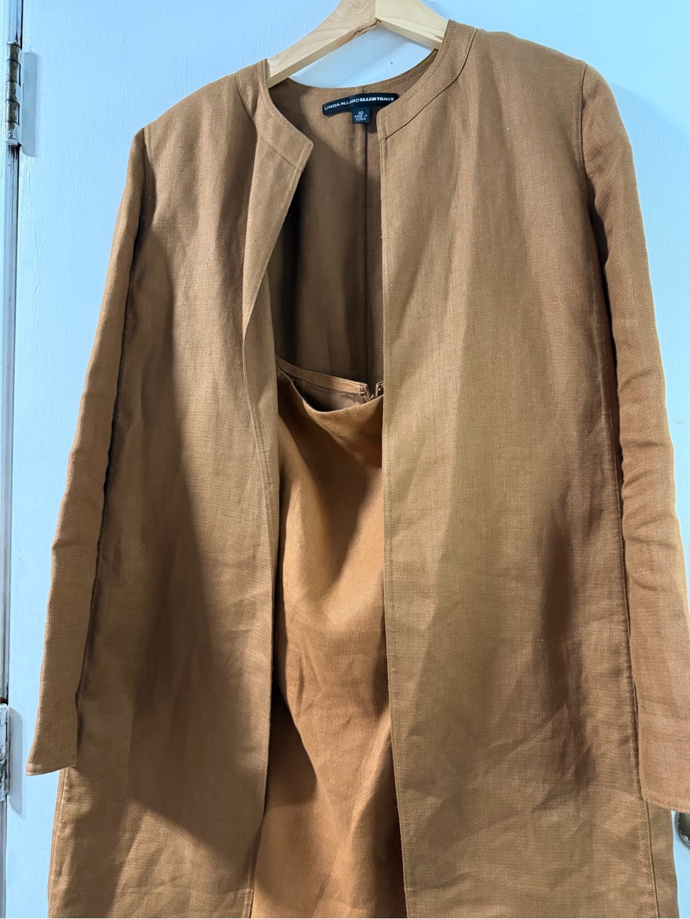 Women's Open-Front Long Jacket with Pincel Skirt Cognac Brown